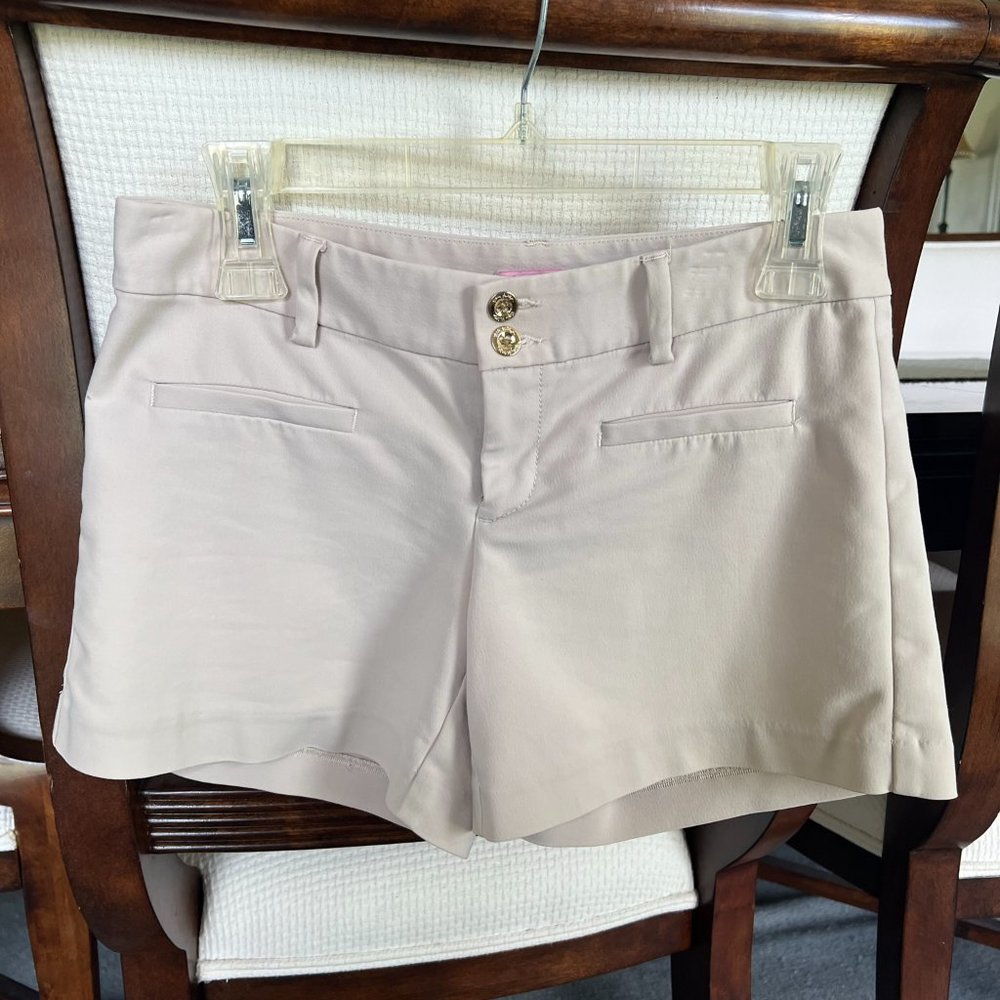 Lilly Pulitzer Women Tan Khaki Shorts 2 Classic Fit